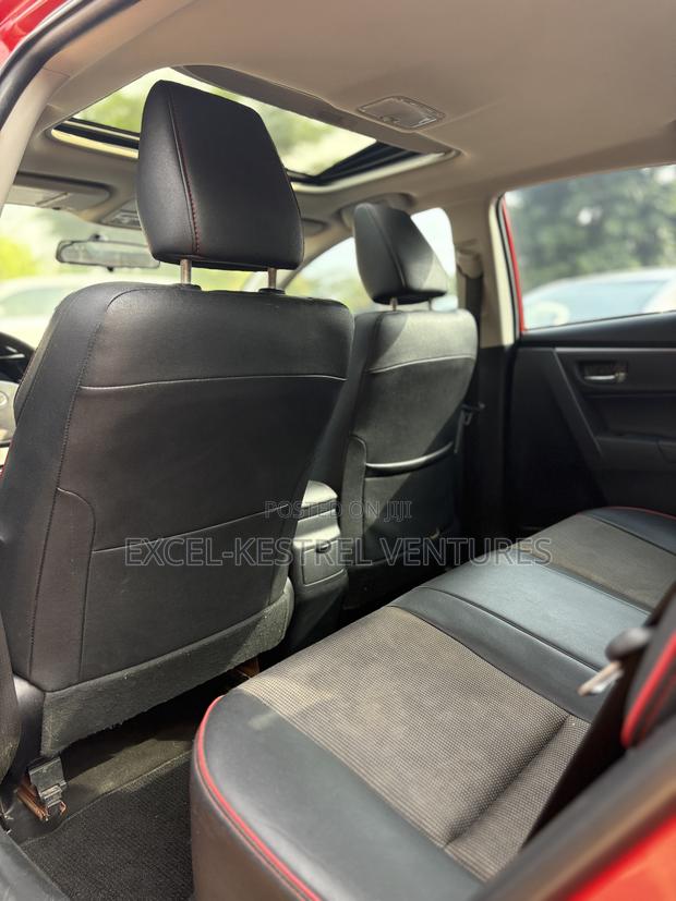 Toyota Corolla S w/Special Edition Pkg (1.8L 4cyl CVT) 2016 Red