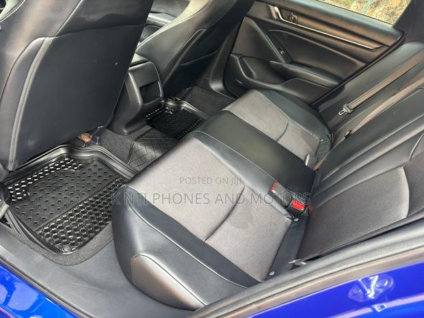 Honda Accord Sport 2018 Black photo 2