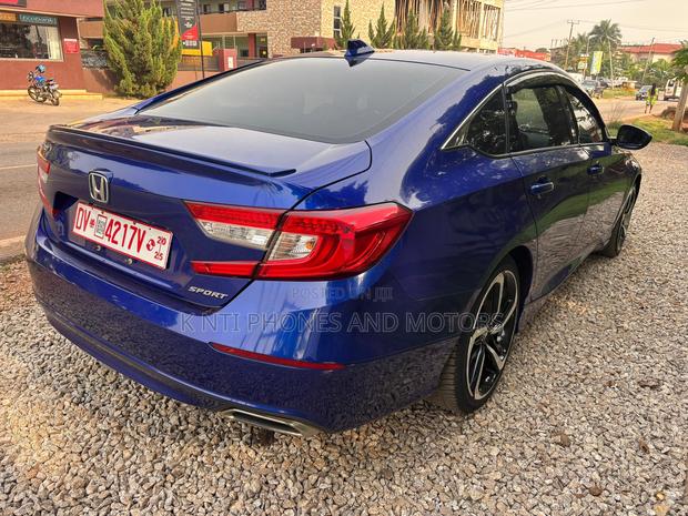 Honda Accord Sport 2018 Black photo 5