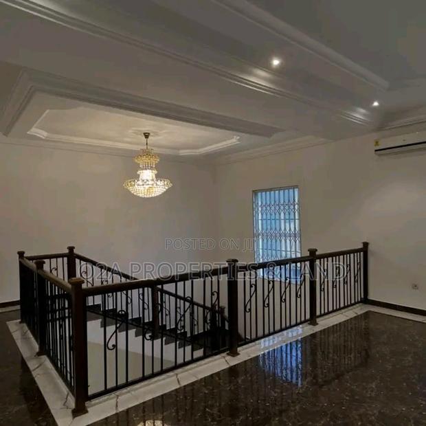 5bdrm House in East Legon, Bawaleshie for rent photo 5