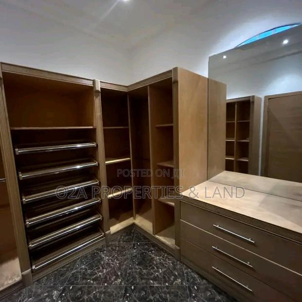5bdrm House in East Legon, Bawaleshie for rent photo 7