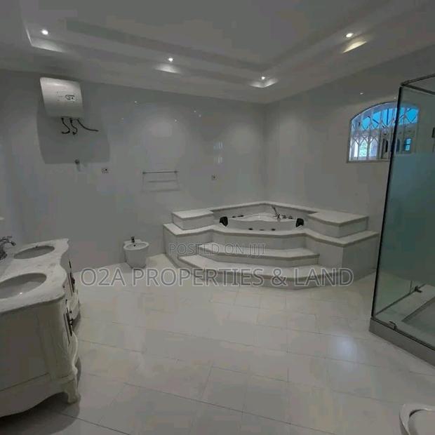 5bdrm House in East Legon, Bawaleshie for rent photo 9