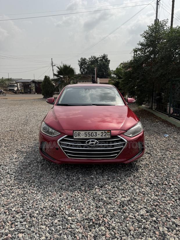 Hyundai Elantra Limited Sedan FWD (2.0L 4cyl 6A) 2017 Red