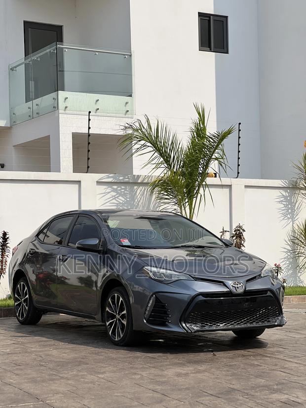 Toyota Corolla SE 4dr Sedan (1.8L 4cyl CVT) 2017 Blue