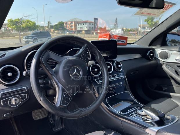 Mercedes-Benz C300 Sport 4Matic Sedan AWD (2.0L 4cyl 7A) 2017 White photo 5