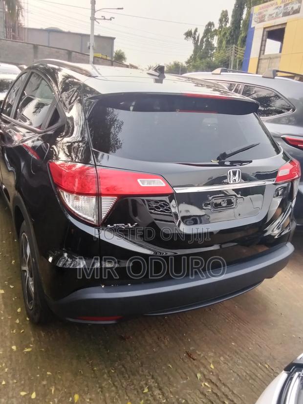 Honda HR-V EX-L 2021 Black photo 2