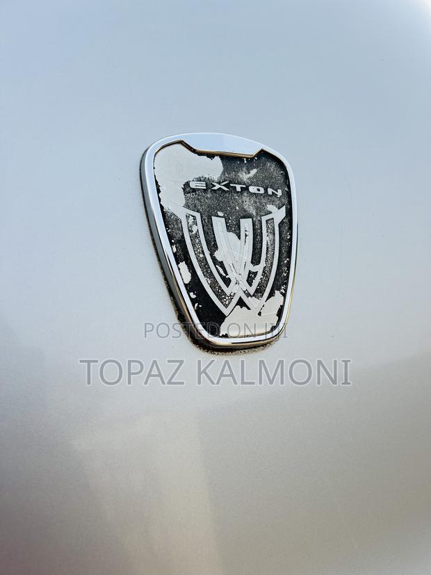 SsangYong Rexton 2016 Silver