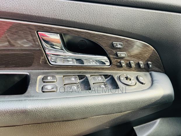 SsangYong Rexton 2016 Silver