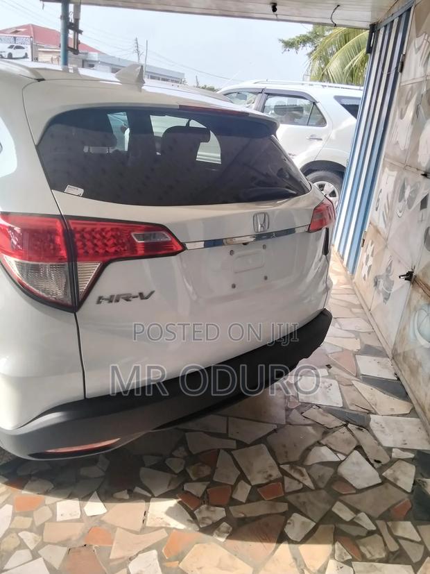Honda HR-V 2019 White photo 2