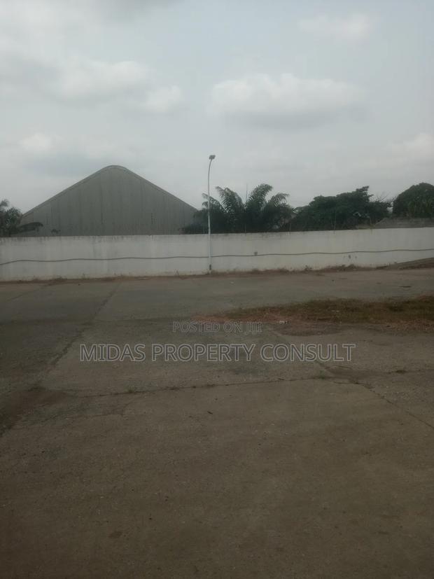 4 Acre Land With A Warehouse For Sale At Tema Fishing Harbor photo 4
