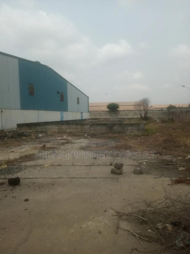 4 Acre Land With A Warehouse For Sale At Tema Fishing Harbor photo 3