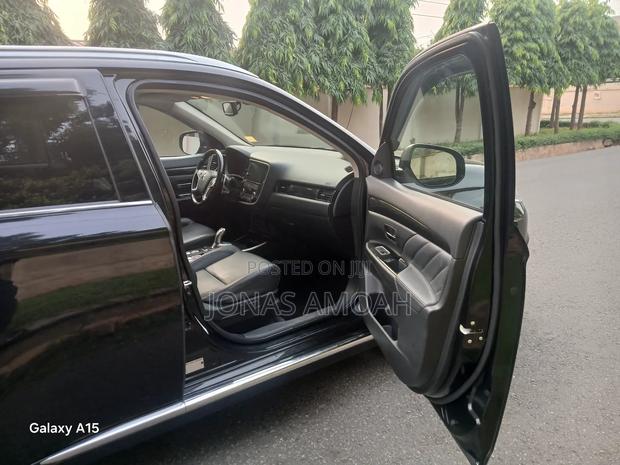 Mitsubishi Outlander 2.0 PHEV AWD 2018 Black
