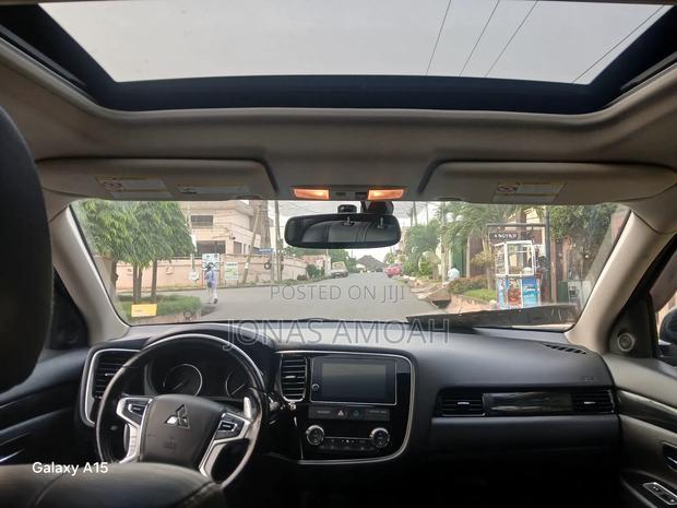 Mitsubishi Outlander 2.0 PHEV AWD 2018 Black