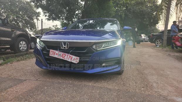 Honda Accord EX-L (1.5L 4cyl Turbo CVT) 2019 Blue photo 2