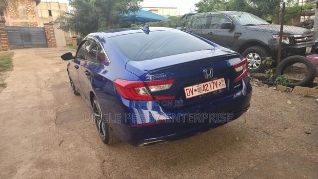 Honda Accord EX-L (1.5L 4cyl Turbo CVT) 2019 Blue photo 4