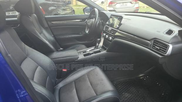 Honda Accord EX-L (1.5L 4cyl Turbo CVT) 2019 Blue photo 10