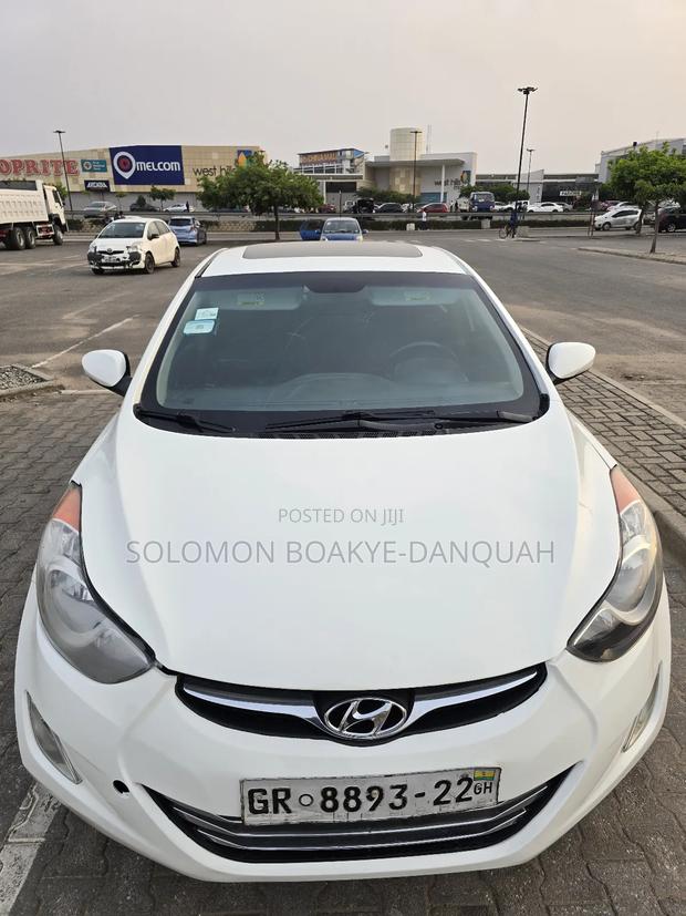 Hyundai Elantra Limited Sedan FWD (1.8L 4cyl 6A) 2013 White