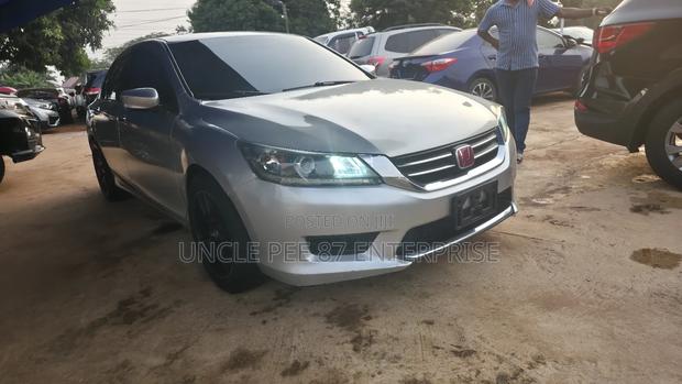 Honda Accord EX 4dr Sedan (2.4L 4cyl 6M) 2015 Silver photo 4