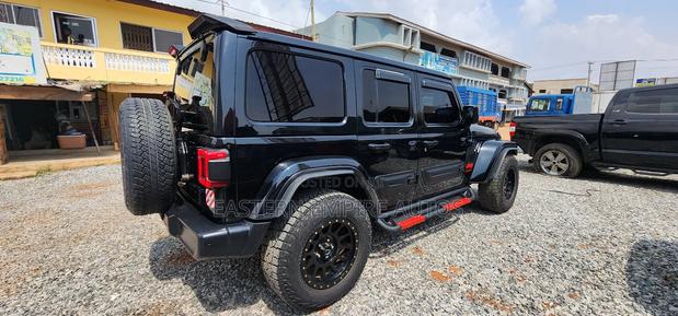 Jeep Wrangler Rubicon 2021 Black photo 5