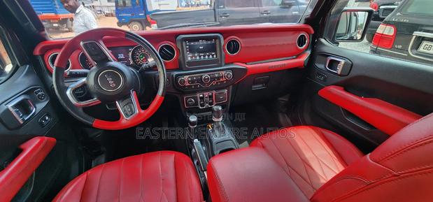 Jeep Wrangler Rubicon 2021 Black photo 7