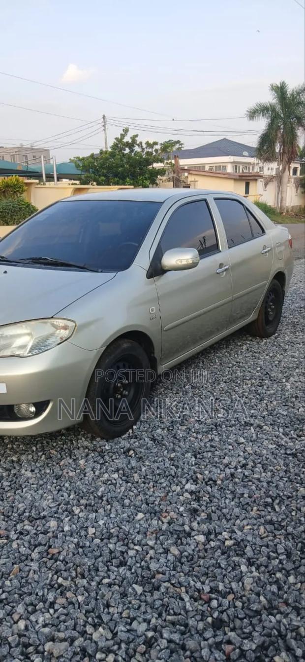 Toyota Vios 2010 Silver photo 6