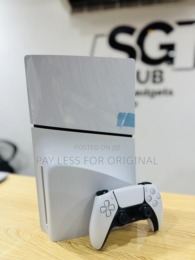 Ps5 Slim With 8 Latest Games Online & Off Line Games photo 3