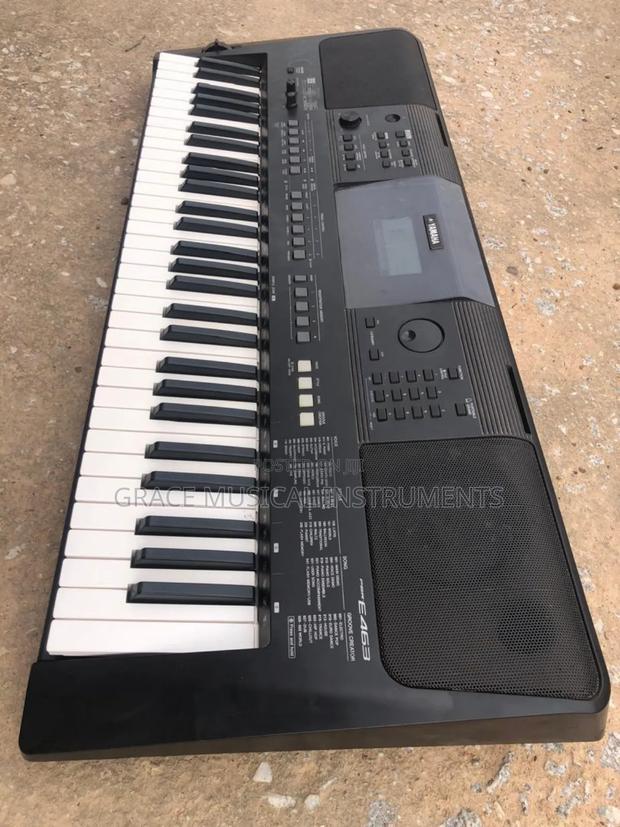 Yamaha Keyboard PSR E463 photo 4