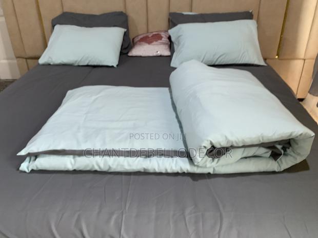 Soft And Comfy 7-piece King Size Removable And Reversible Duvet Set photo 5