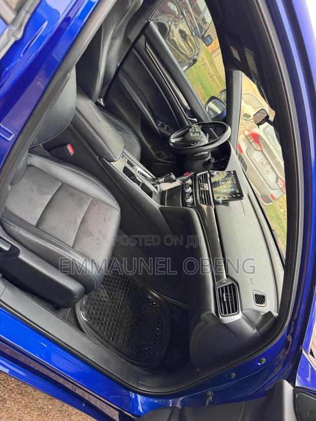Honda Accord 2019 Blue photo 7