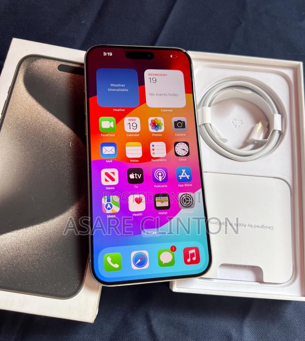 Apple iPhone 15 Pro Max 512 GB Silver photo 2