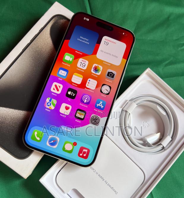 Apple iPhone 15 Pro Max 512 GB Silver photo 2