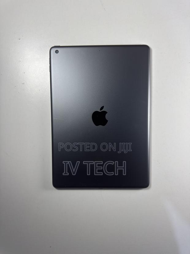 Apple iPad 10.2 (2020) 32 GB photo 2