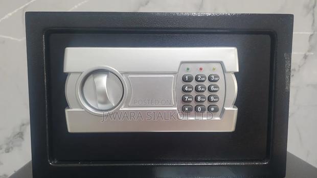 Electronic Digital Safe Box Locker Security Safety Deposit With Key