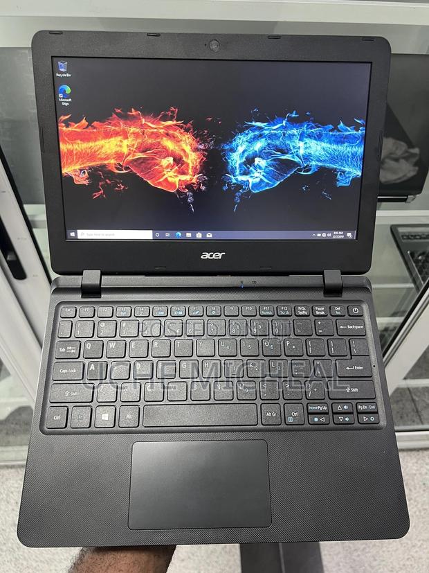 Laptop Acer Aspire ES1-132 4GB Intel SSD 128GB