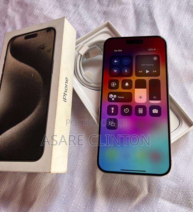 Apple iPhone 15 Pro Max 512 GB Silver photo 3