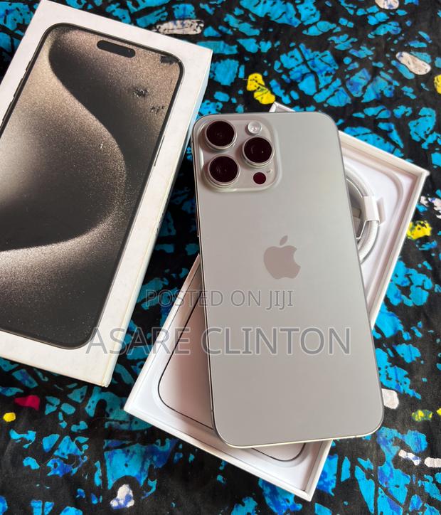 Apple iPhone 15 Pro Max 512 GB Silver photo 4