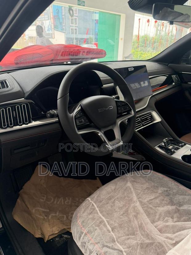 New BYD Song Plus DM-i 2025 Black photo 6