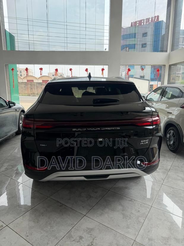 New BYD Song Plus DM-i 2025 Black photo 5