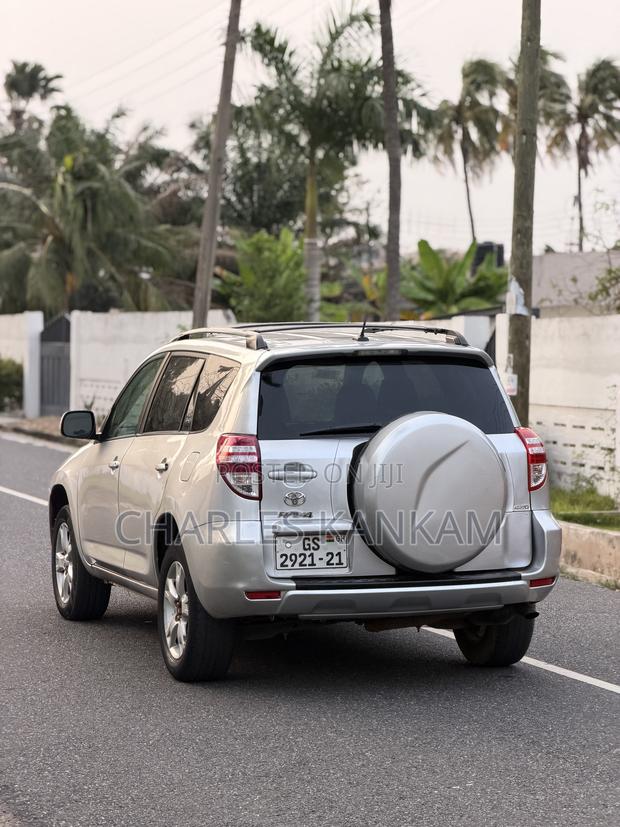 Toyota RAV4 2.5 Sport 2012 Silver photo 4