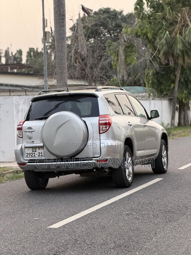 Toyota RAV4 2.5 Sport 2012 Silver photo 3
