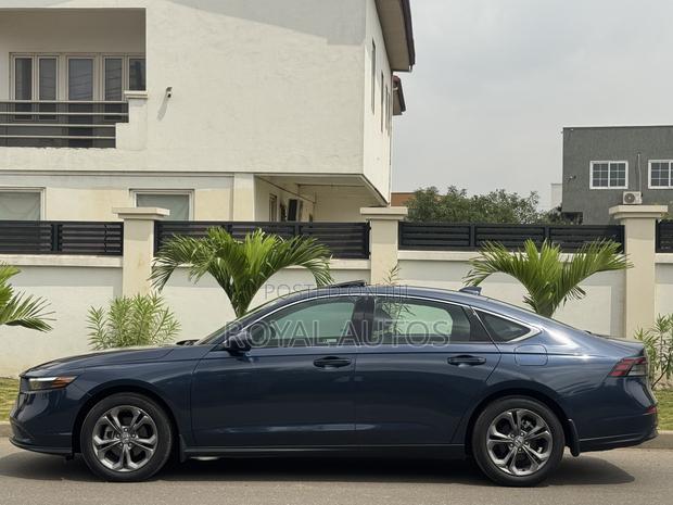 Honda Accord EX CVT 2024 Gray photo 3