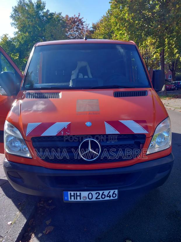 Mercedes-Benz Sprinter 2012 Orange photo 7
