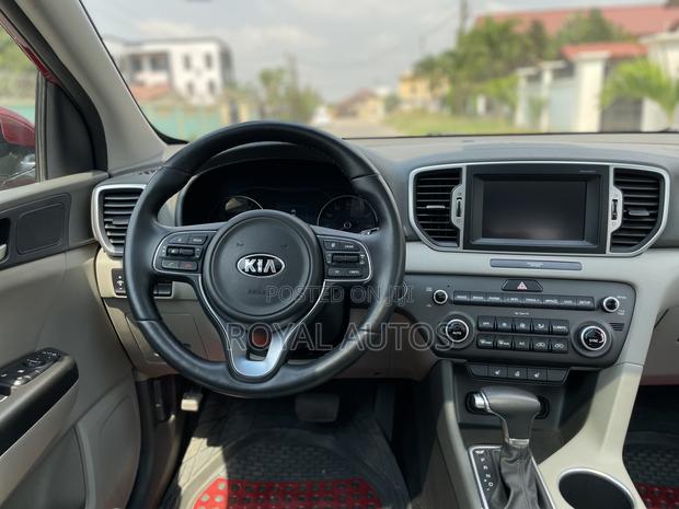 Kia Sportage SX 4dr SUV AWD (2.0L 4cyl Turbo 6A) 2017 Red photo 9
