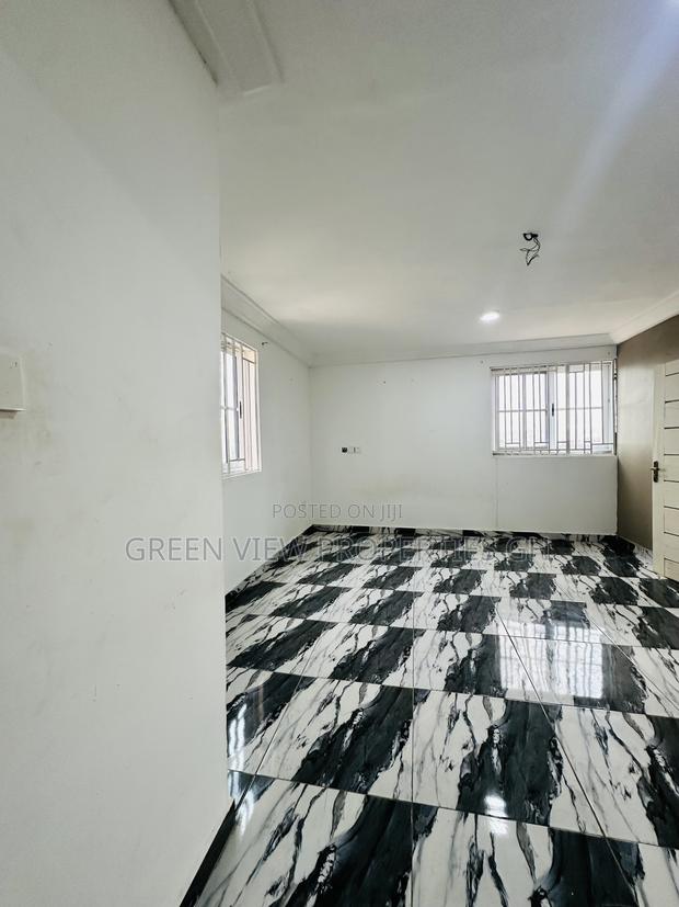 1bdrm Apartment in West Hills Mall Area for rent photo 2