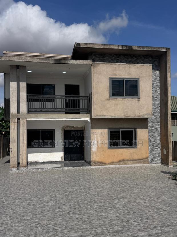 4bdrm Duplex in Kwabenya for rent