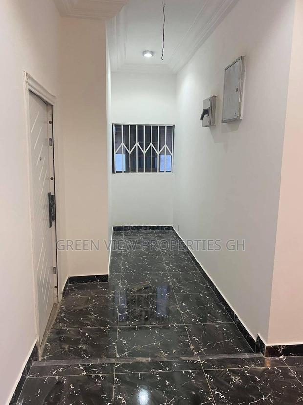 4bdrm Duplex in Kwabenya for rent photo 6