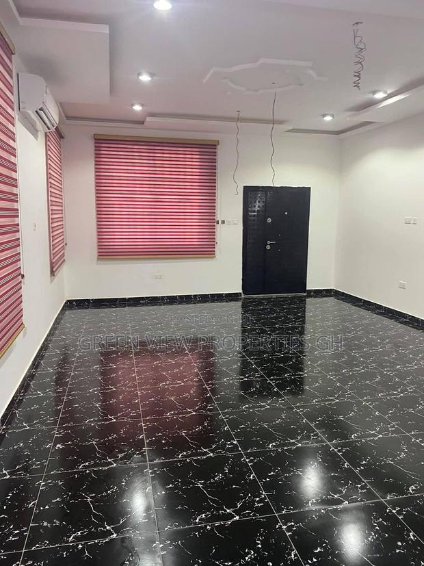 4bdrm Duplex in Kwabenya for rent photo 5