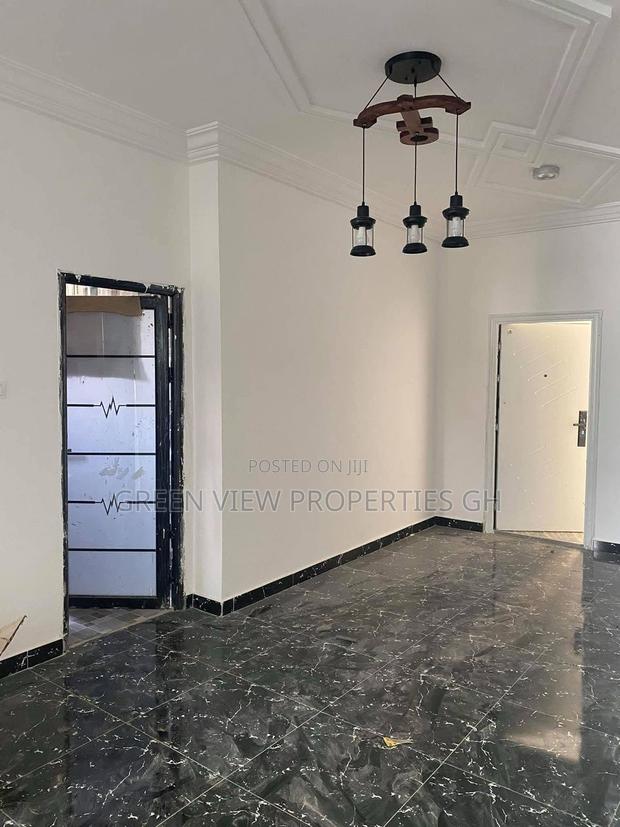 4bdrm Duplex in Kwabenya for rent photo 7