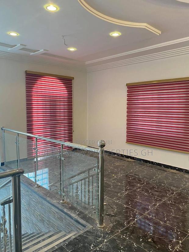 4bdrm Duplex in Kwabenya for rent photo 3