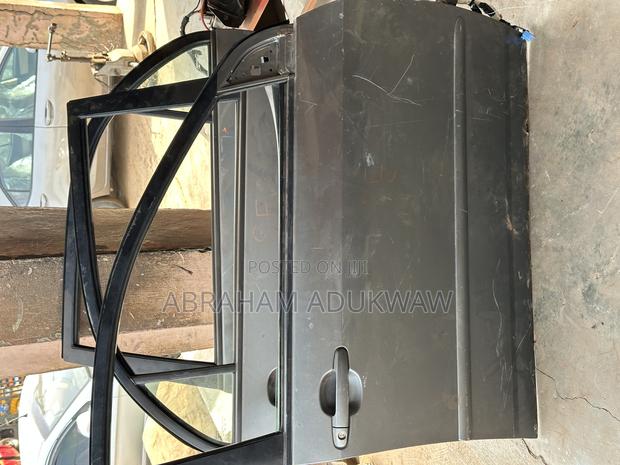 Toyota Corrola S 2005 to 2008 Doors Automatic . 3 Pieces .